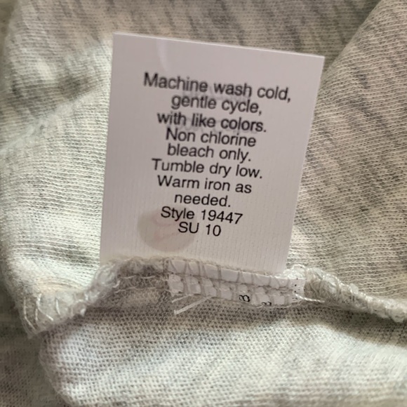 J Crew Grey Basic Top Size Small - Picture 7 of 7